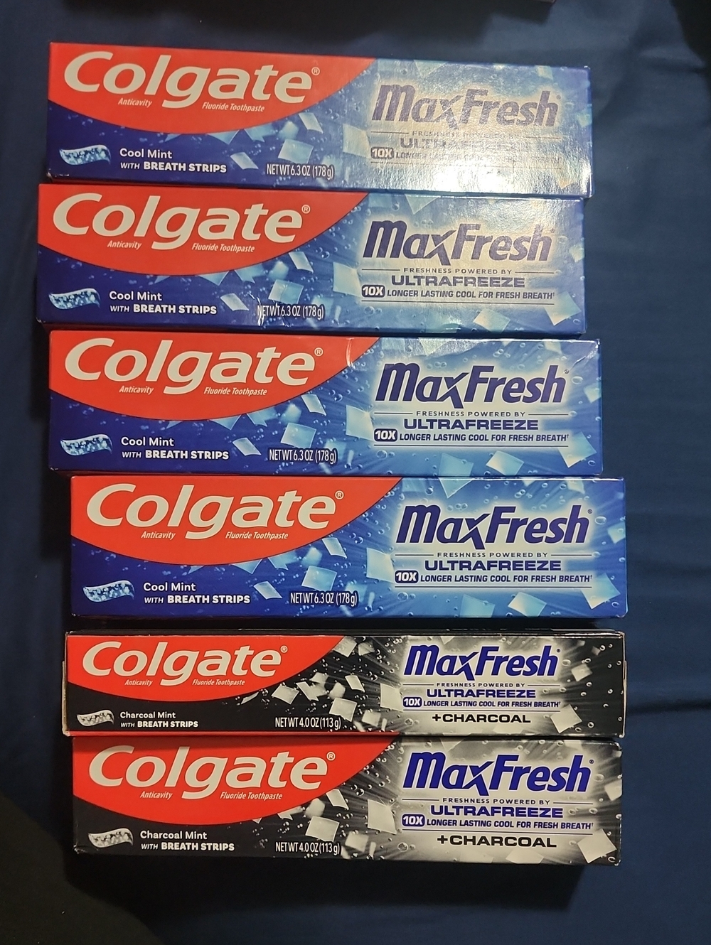 6 MaxFresh Cool Mint Toothpaste with Breath Strips - Blue